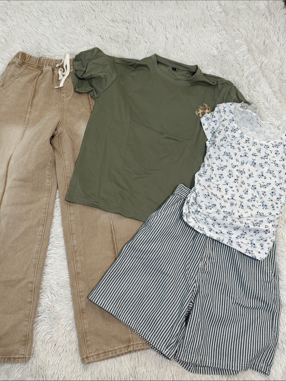 ❤️ Bundle of 4 NWT SHEIN Girls Clothes Size 12